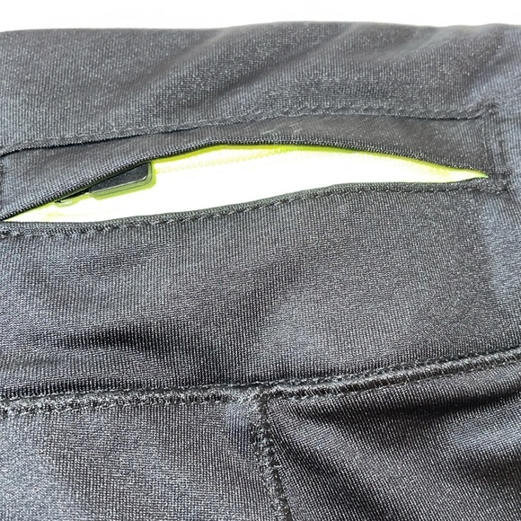 2(X)ist lot of 2 leggings.  Size Medium. - Picture 8 of 8